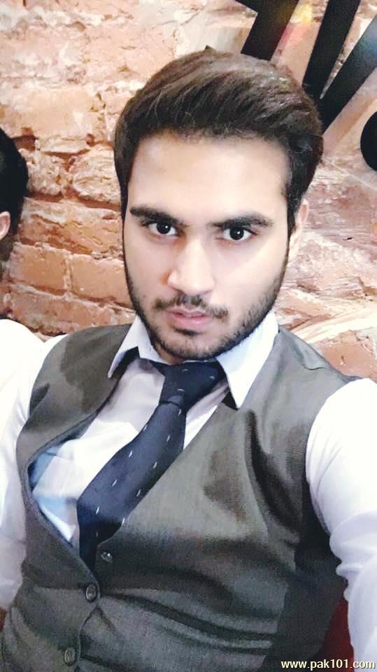 Arslan Syed -Pakistani Singer Celebrity