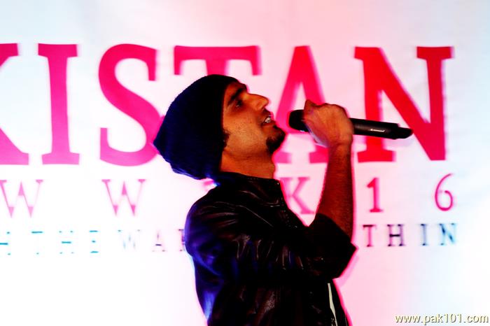 Asmaar Peerzada - Pakistani Singer Celebrity