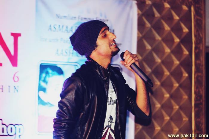 Asmaar Peerzada - Pakistani Singer Celebrity