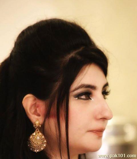 Gul Panra- Pakistani Female Singer Celebrity