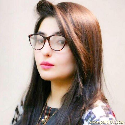 Gul Panra- Pakistani Female Singer Celebrity