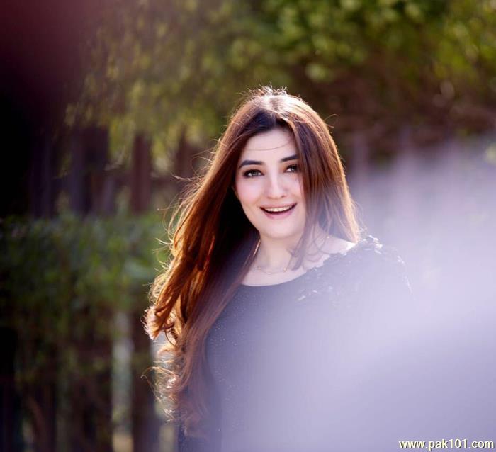 Gul Panra- Pakistani Female Singer Celebrity