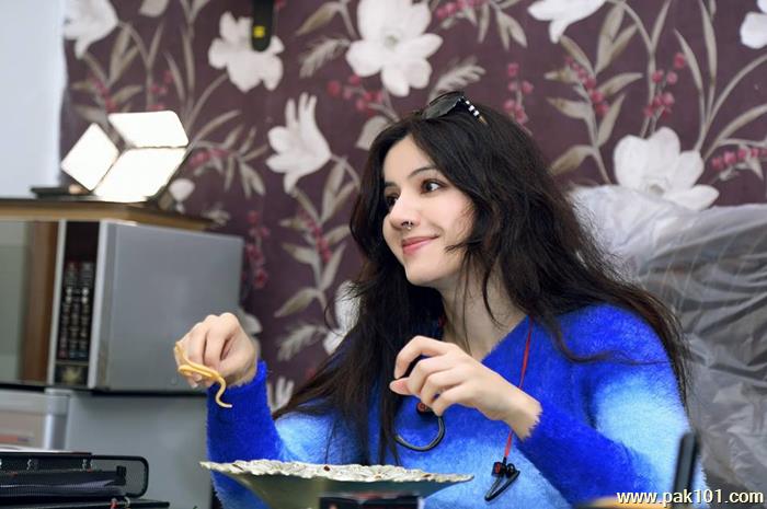 Rabi Peerzada -Pakistani Female Singer Celebrity