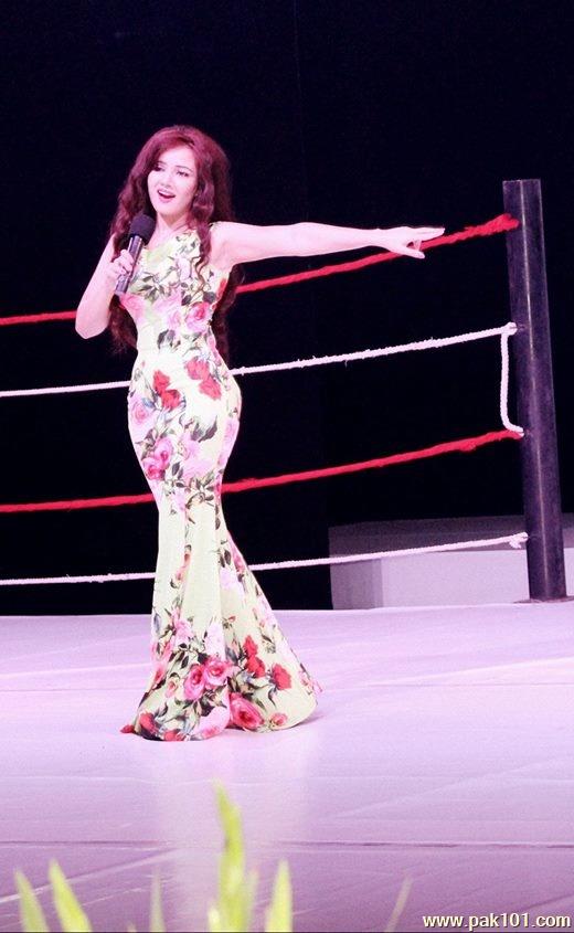 Rabi Peerzada -Pakistani Female Singer Celebrity