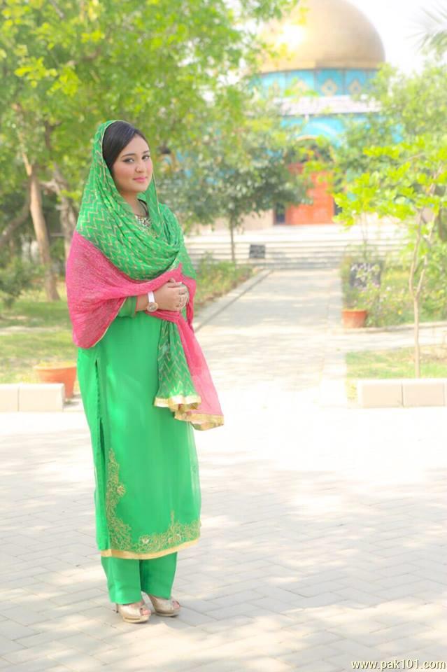 Sara Raza Khan -Pakistani Female Singer Celebrity