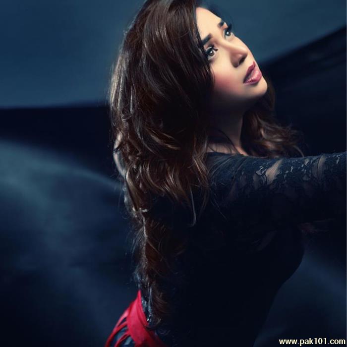 Komal Rizvi -Pakistani Female Singer Celebrity