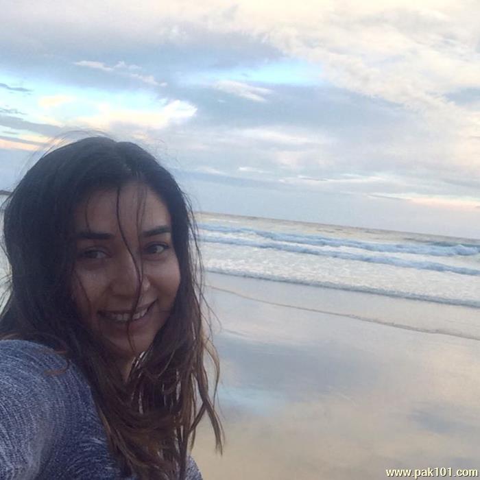 Komal Rizvi -Pakistani Female Singer Celebrity