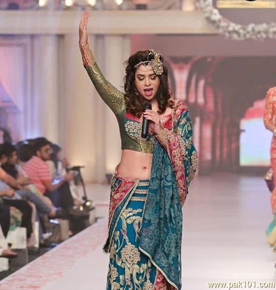 Komal Rizvi -Pakistani Female Singer Celebrity