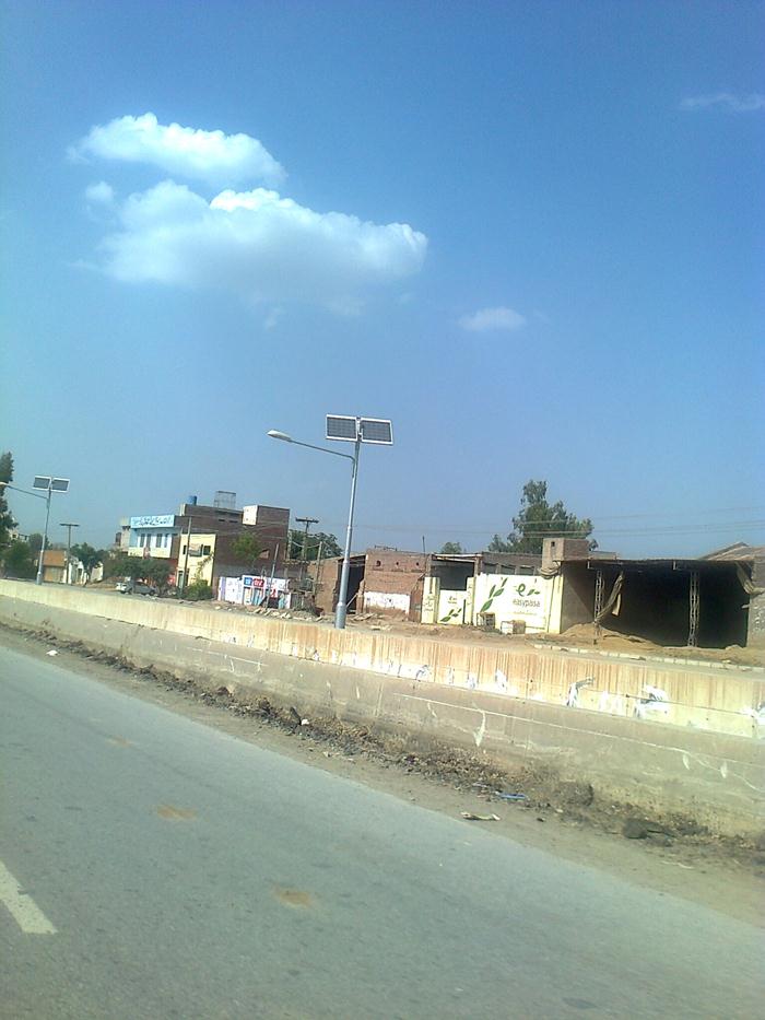 Photo Solar Lights, on GT Road mor Eman Abad, Gujranwala by Rashid