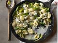 Pasta with garlicky greens 