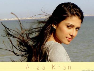 Aiza Khan