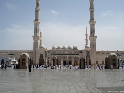 Masjid Al Nabawi in Madinah - Saudi Arabia (front)